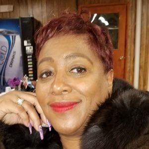 Meet your Posher, Renee